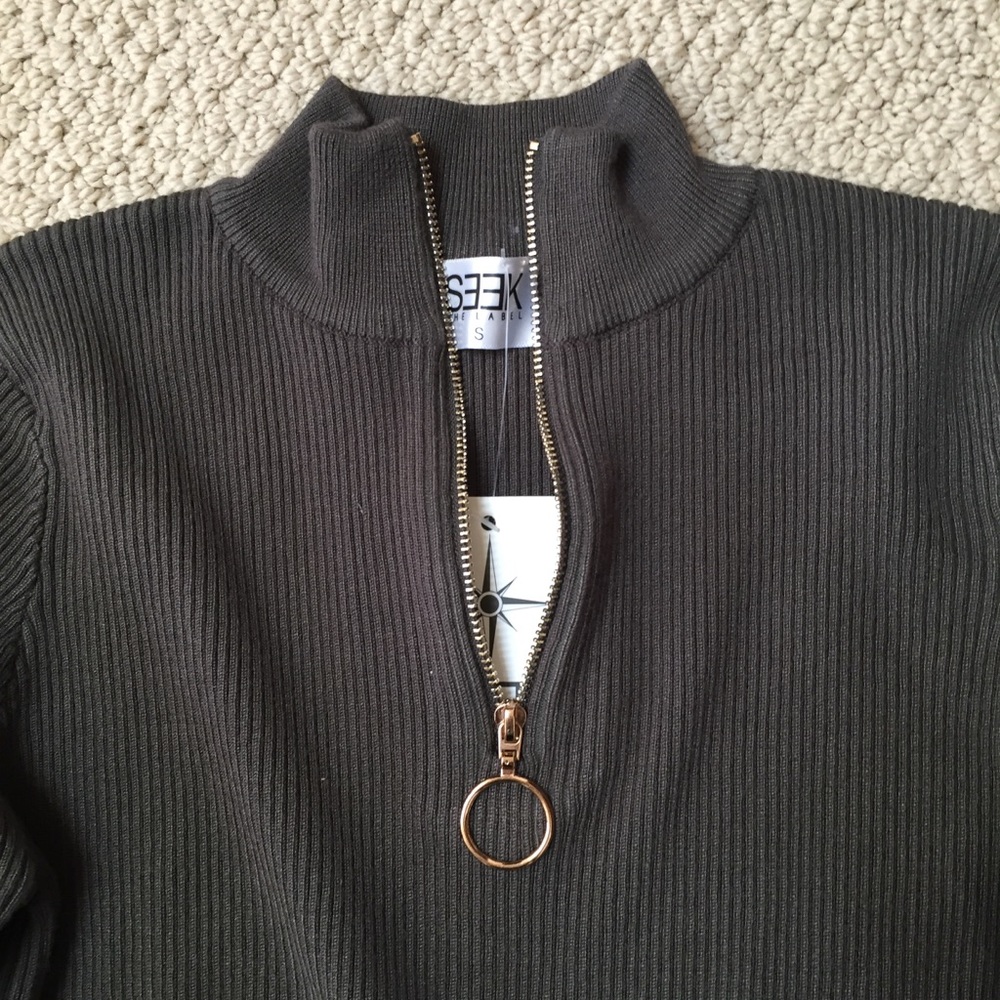 NWOT LF Ribbed Green Sweater (Zip Up)